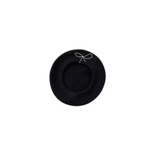 Load image into Gallery viewer, Embroidered Bow Beret
